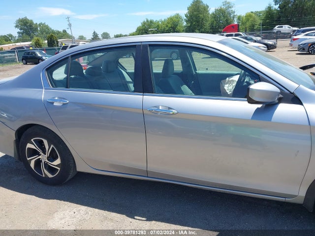 Honda ACCORD LX 2017 1HGCR2F39HA077571 Image 14