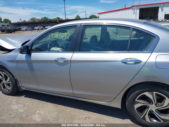 Honda ACCORD LX 2017 1HGCR2F39HA077571 Image 15