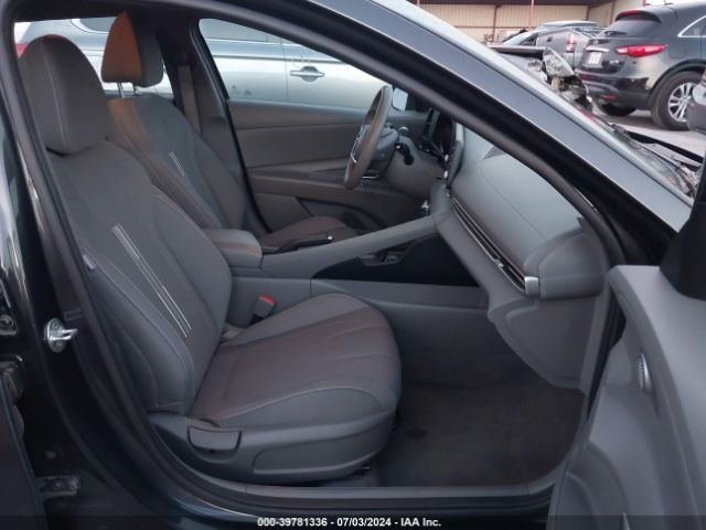 5NPLM4AG4MH008227 Hyundai ELANTRA SEL