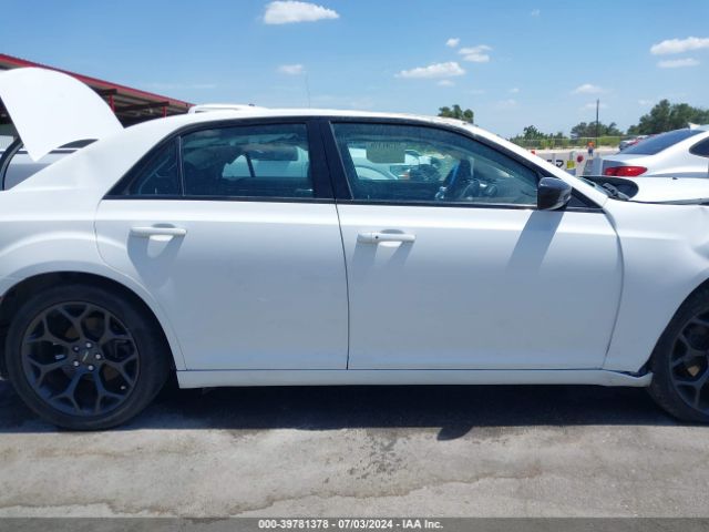 2C3CCAAG6KH565006 Chrysler 300 Touring