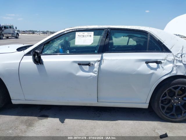 2C3CCAAG6KH565006 Chrysler 300 Touring