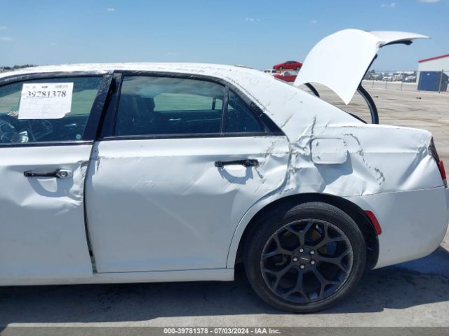 2C3CCAAG6KH565006 Chrysler 300 Touring