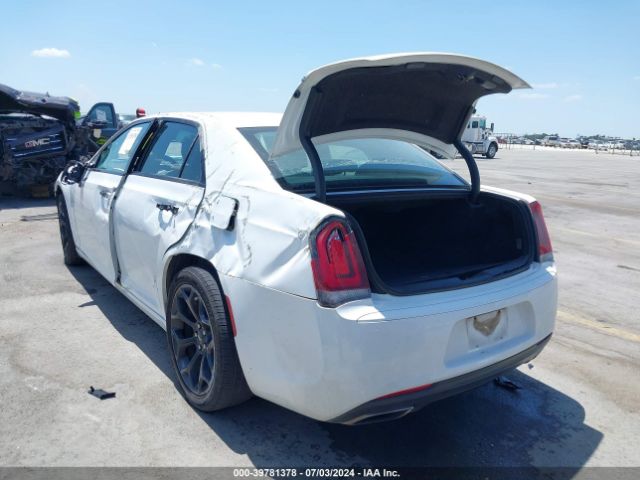 2C3CCAAG6KH565006 Chrysler 300 Touring