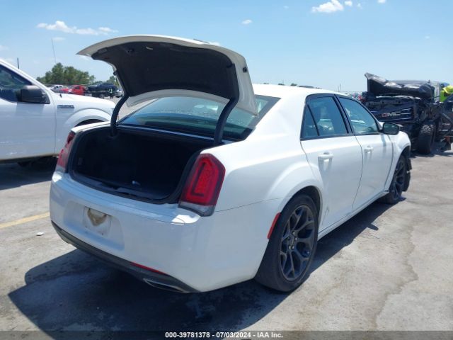 2C3CCAAG6KH565006 Chrysler 300 Touring