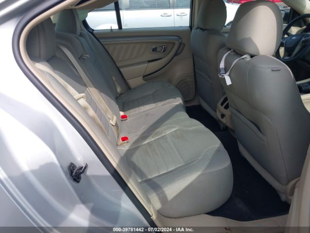 1FAHP2D86JG105652 Ford TAURUS SE