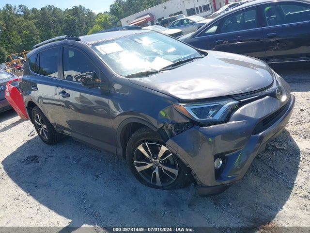 Toyota Rav4 Xle 2018 JTMWFREV1JJ186418 main image