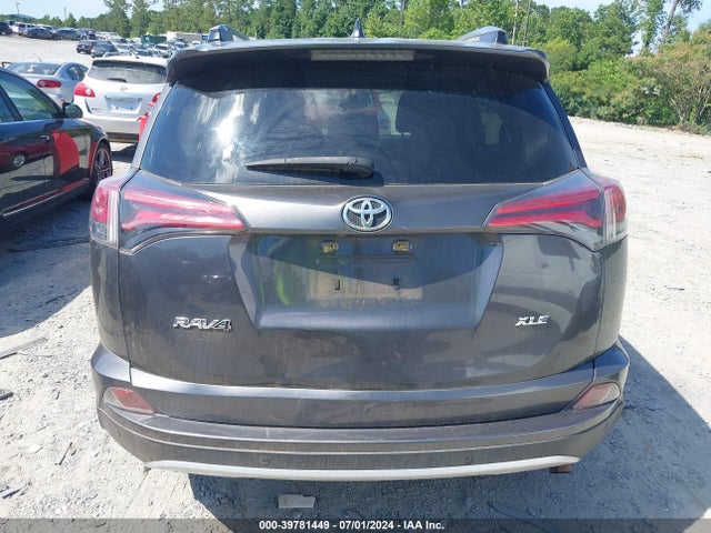 Toyota Rav4 Xle 2018 JTMWFREV1JJ186418 Image 18