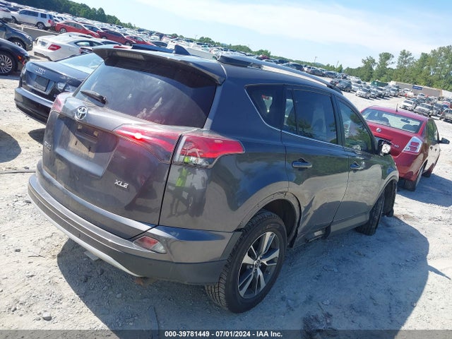 Toyota Rav4 Xle 2018 JTMWFREV1JJ186418 Image 4