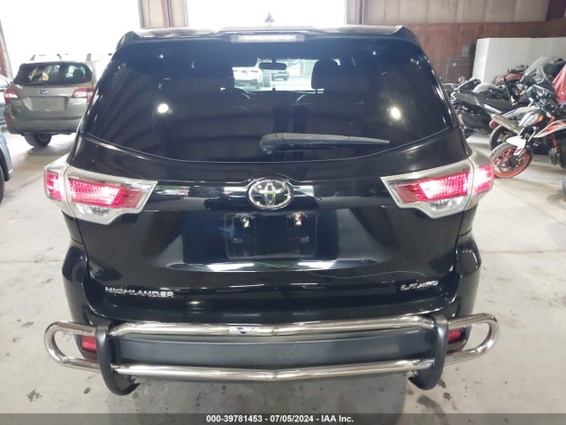 Toyota Highlander Le Plus V6 2015 5TDBKRFH4FS204536 Image 16