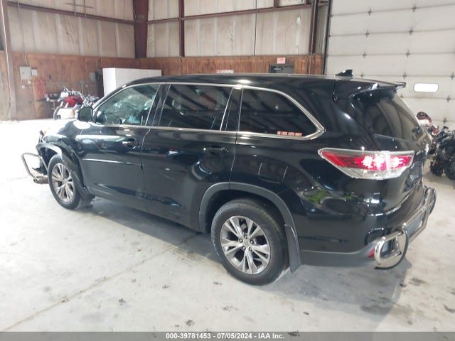 Toyota Highlander Le Plus V6 2015 5TDBKRFH4FS204536 Image 3