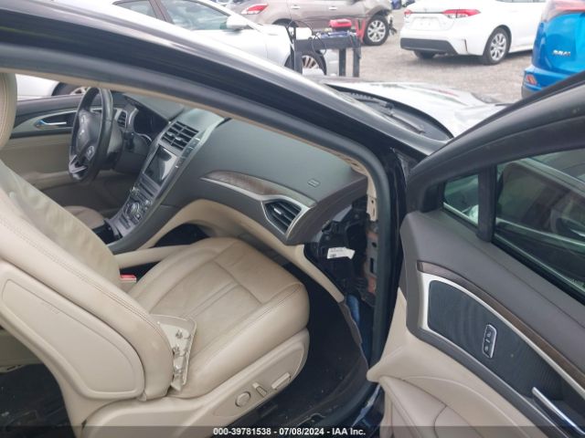 3LN6L5CC1HR615295 Lincoln MKZ SELECT