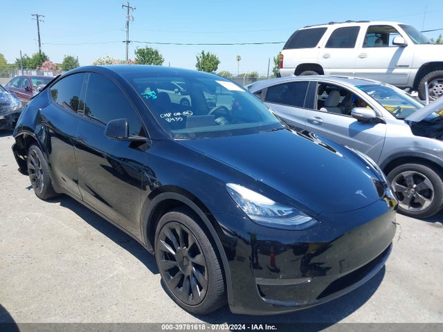 2023 TESLA MODEL Y 7SAYGDEE8PA078435 Photo 0