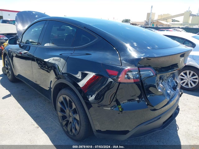2023 TESLA MODEL Y 7SAYGDEE8PA078435 Photo 2