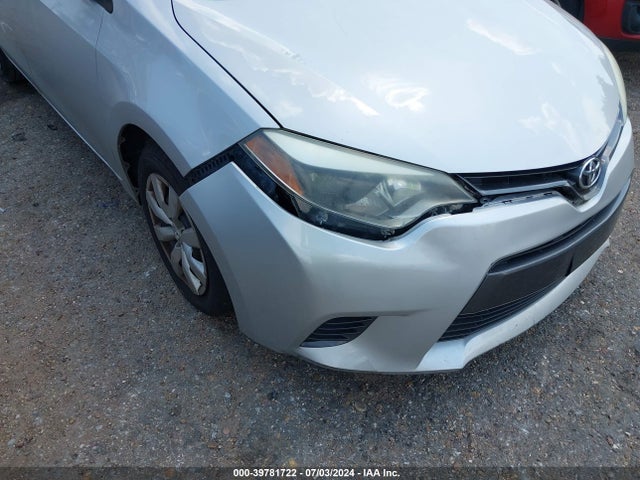 Toyota COROLLA LE 2016 5YFBURHE5GP410374 Image 6