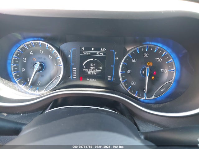 2C4RC1CG6LR181712 Chrysler Voyager Lx