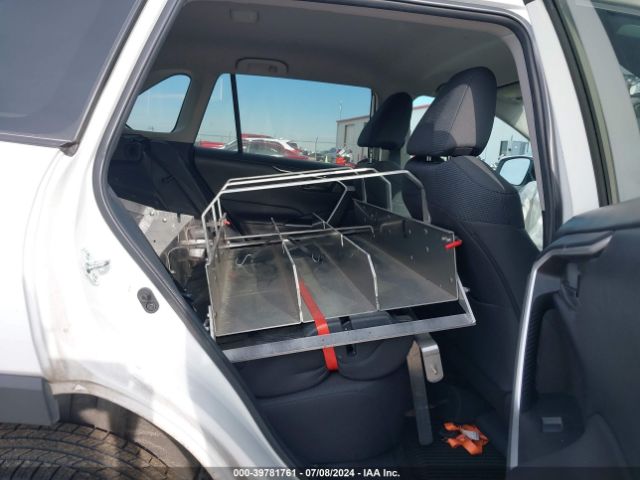 2T3G1RFVXNW301767 Toyota RAV4 LE