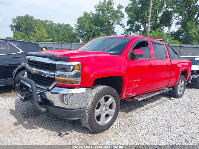 Chevrolet Silverado 1500 1lt 2018 1GCUKREC0JF123122 Image 2