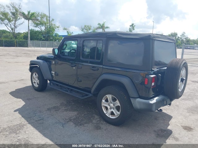 1C4HJXDG3JW298350 Jeep Wrangler Unlimited Sport S 4x4