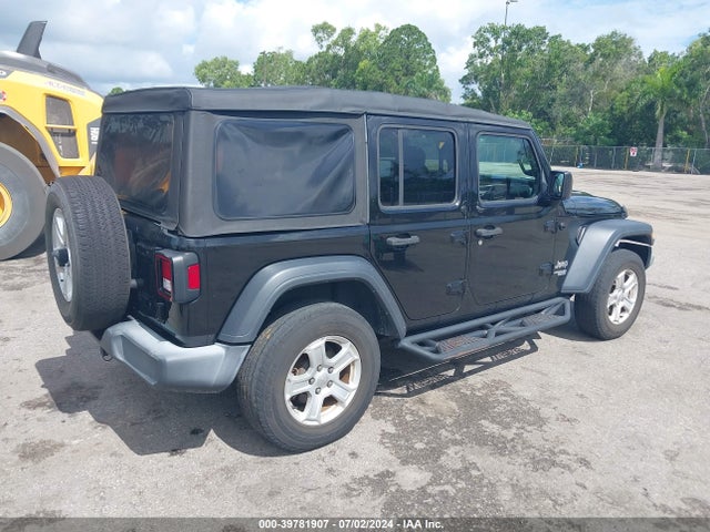 1C4HJXDG3JW298350 Jeep Wrangler Unlimited Sport S 4x4