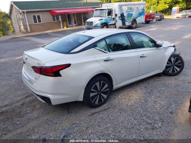 1N4BL4DW4MN313671 Nissan Altima Sv Intelligent Awd