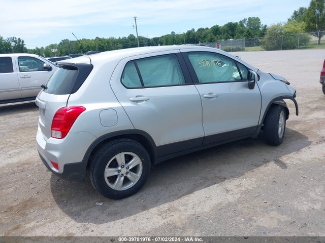 Chevrolet TRAX LS 2019 3GNCJKSB4KL403058 Image 4