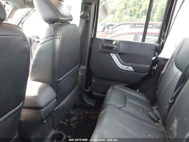 1C4HJWEG5HL546912 Jeep Wrangler Unlimited Sahara 4x4