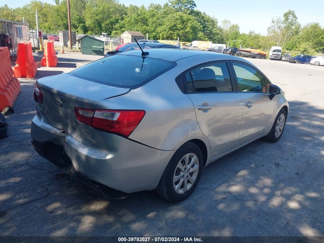 KIA RIO LX 2014 KNADM4A33E6415482 Image 4
