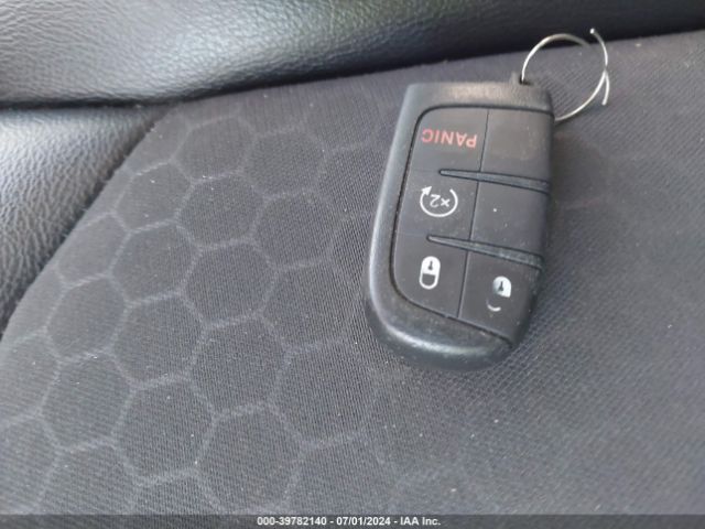 3C4NJDBB4KT818359 Jeep Compass Latitude 4x4