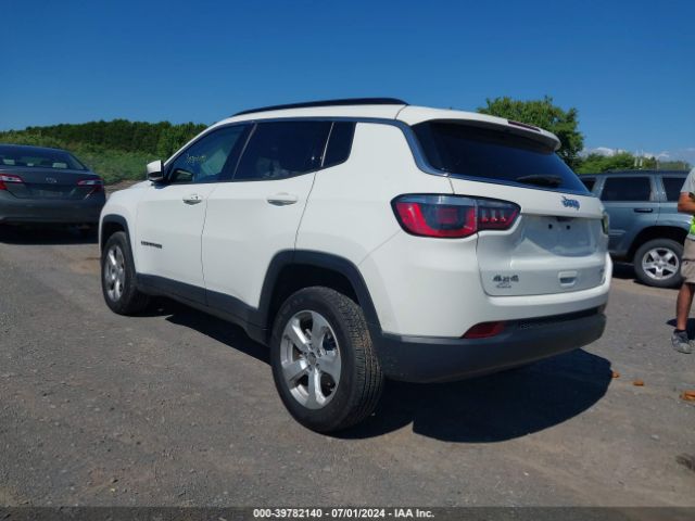 3C4NJDBB4KT818359 Jeep Compass Latitude 4x4