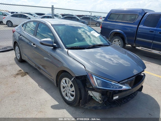 2019 5NPD74LF9KH490738 main image