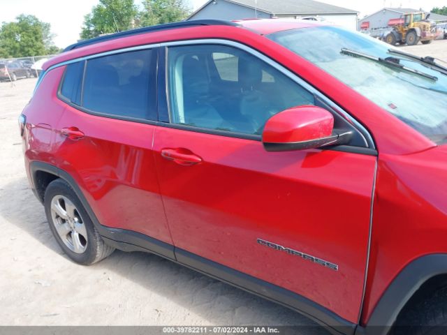 3C4NJCBB7JT108588 Jeep Compass Latitude Fwd