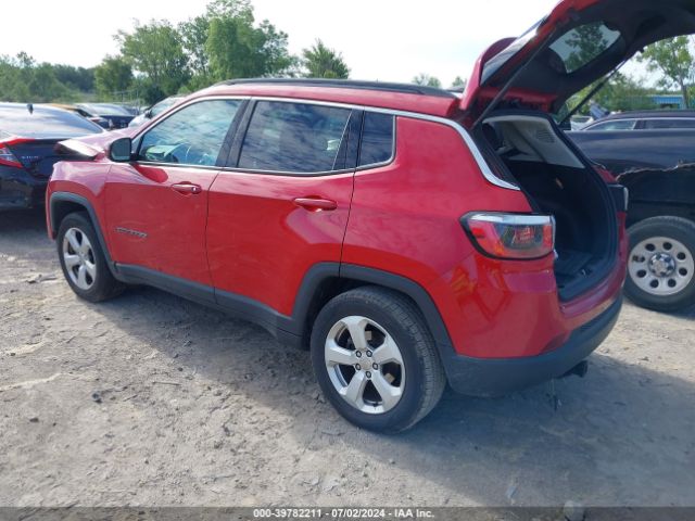 3C4NJCBB7JT108588 Jeep Compass Latitude Fwd