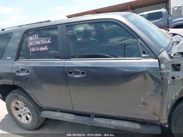 Toyota 4RUNNER SR5 2016 JTEZU5JR9G5119325 Image 14