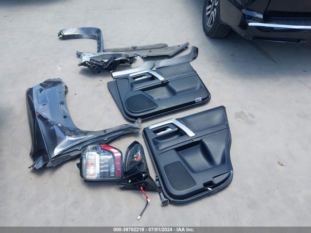 Toyota 4RUNNER SR5 2016 JTEZU5JR9G5119325 Image 12
