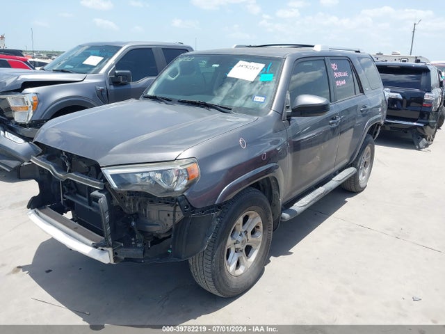 Toyota 4RUNNER SR5 2016 JTEZU5JR9G5119325 Image 2