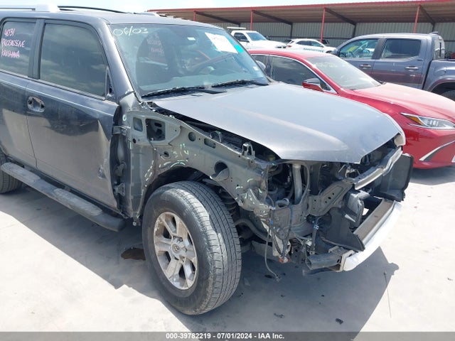 Toyota 4RUNNER SR5 2016 JTEZU5JR9G5119325 Image 6