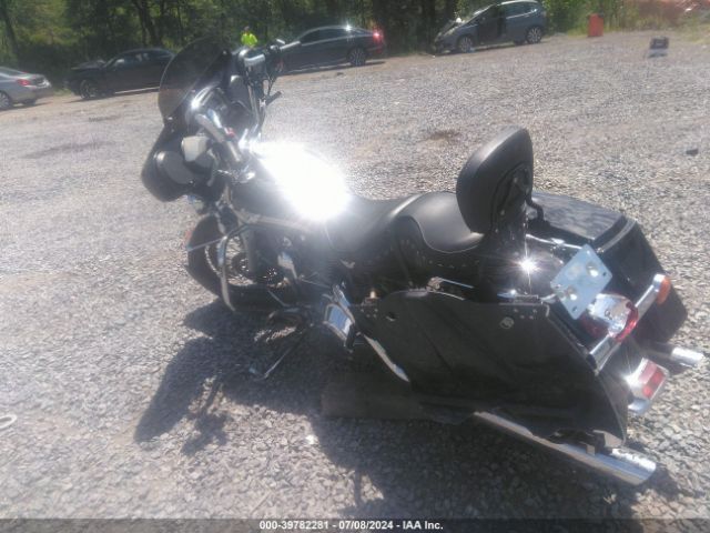 2003 HARLEY-DAVIDSON FLHPI 1HD1FHW143Y731486 Photo 2