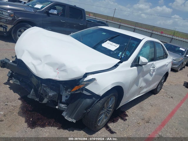 Toyota CAMRY SE 2015 4T1BF1FKXFU019285 Image 2