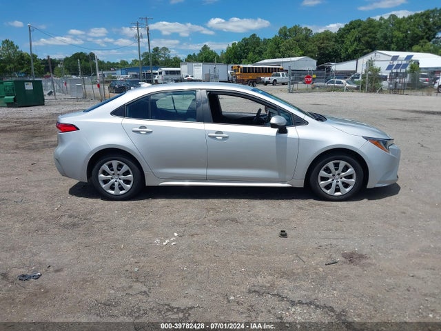 Toyota COROLLA LE 2022 5YFEPMAE0NP351667 Image 13