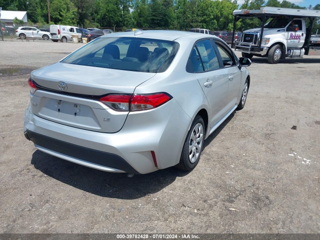Toyota COROLLA LE 2022 5YFEPMAE0NP351667 Image 4