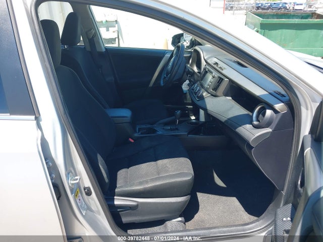 Toyota RAV4 LE 2014 2T3BFREV5EW148759 Image 5