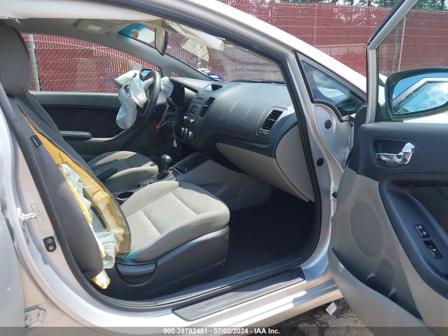 KIA FORTE LX 2015 KNAFK4A6XF5400994 Image 5
