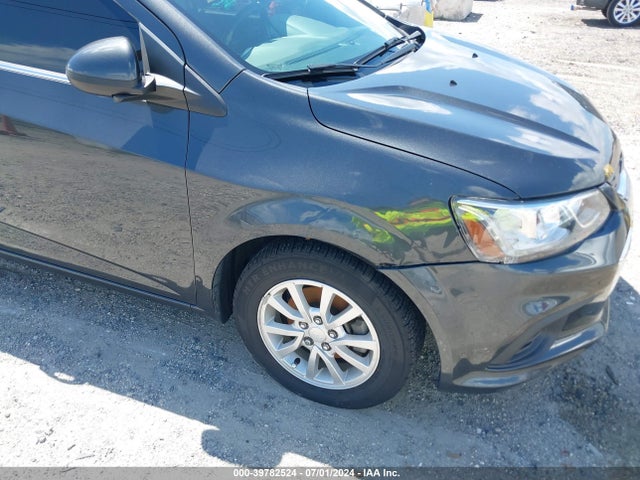 Chevrolet Sonic Lt Auto 2019 1G1JD5SB7K4110942 Image 6