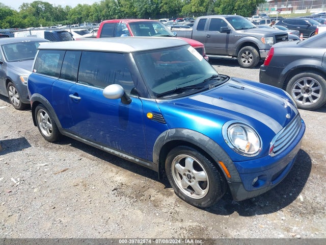 2008 MINI COOPER CLUBMAN WMWML33528TN67111 Photo 0