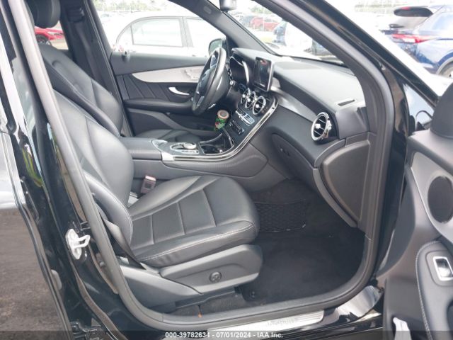 WDC0G4JB8KF594334 Mercedes-Benz GLC 300