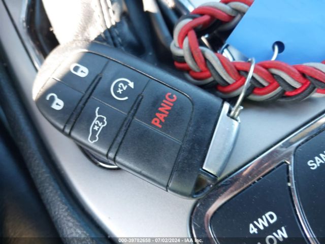2019 JEEP GRAND CHEROKEE 1C4RJFCG9KC528671 Photo 10