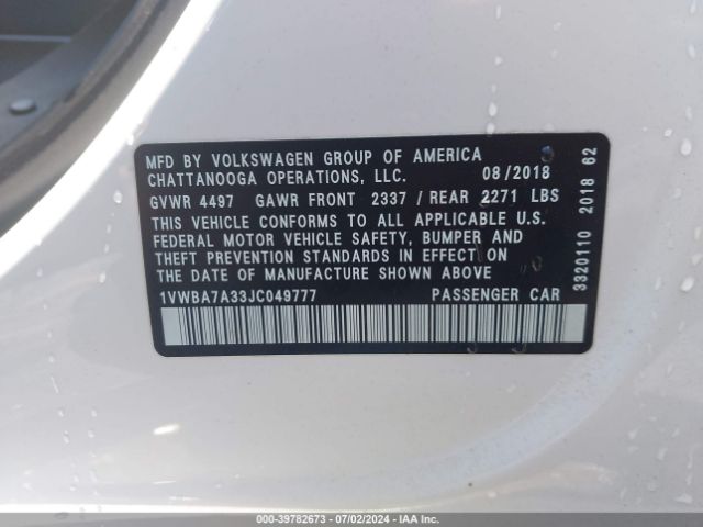 1VWBA7A33JC049777 Volkswagen Passat 2.0t Se