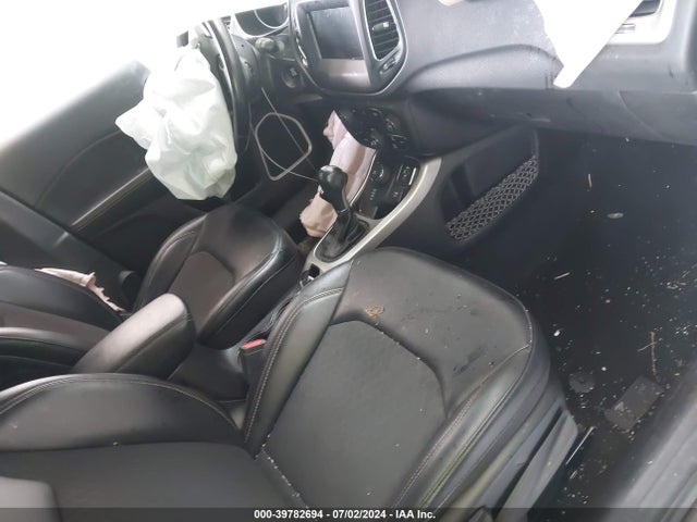 Jeep Compass Latitude 4x4 2019 3C4NJDBB4KT792247 Image 5