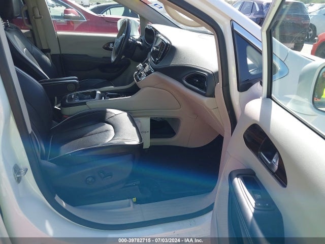 2C4RC3GGXMR536663 Chrysler Pacifica Limited Awd