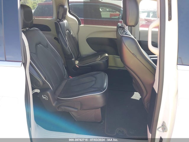 2C4RC3GGXMR536663 Chrysler Pacifica Limited Awd